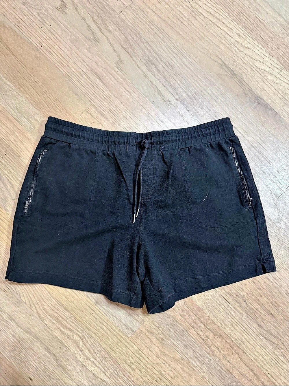 Athletic Shorts Black Size Large (12-14) Like New